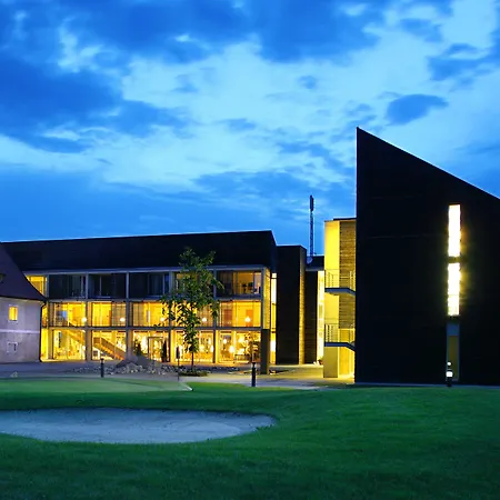 Waldsee Golf-resort 4*