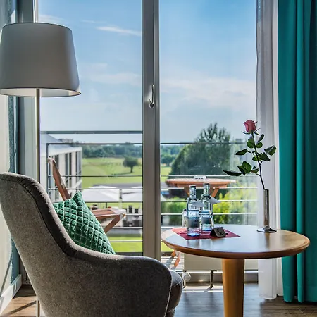 Waldsee Golf-resort Отель